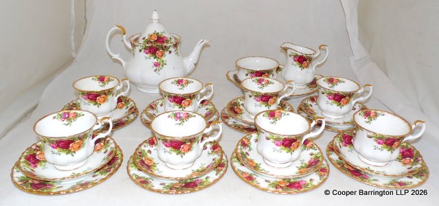 Royal Albert Country Roses 28 Piece Tea Set for 8 Persons with Teapot. Royal Albert Country Roses 28 Piece Tea Set for 8 Persons with Teapot.